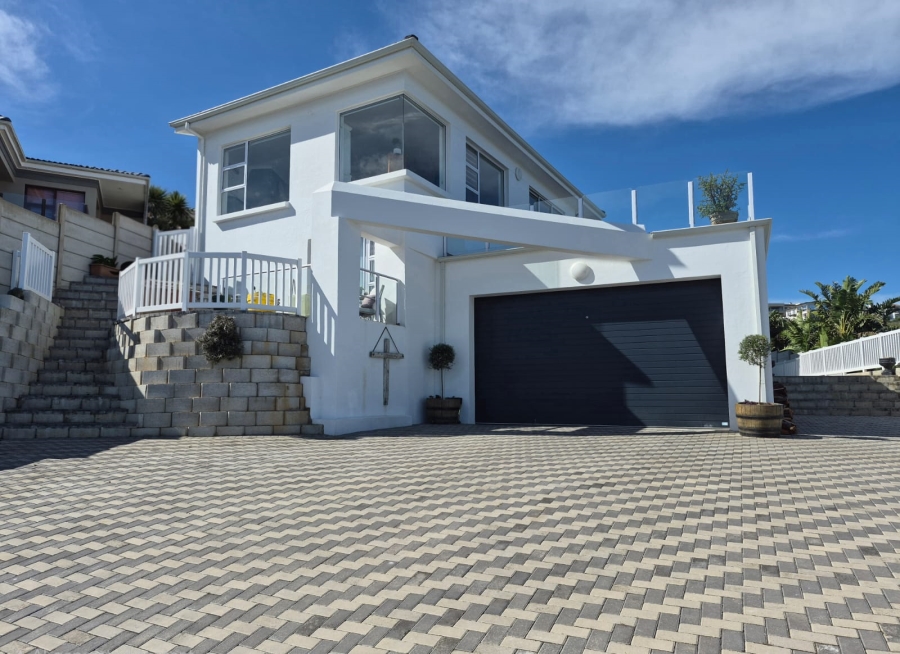 5 Bedroom Property for Sale in Dana Bay Western Cape